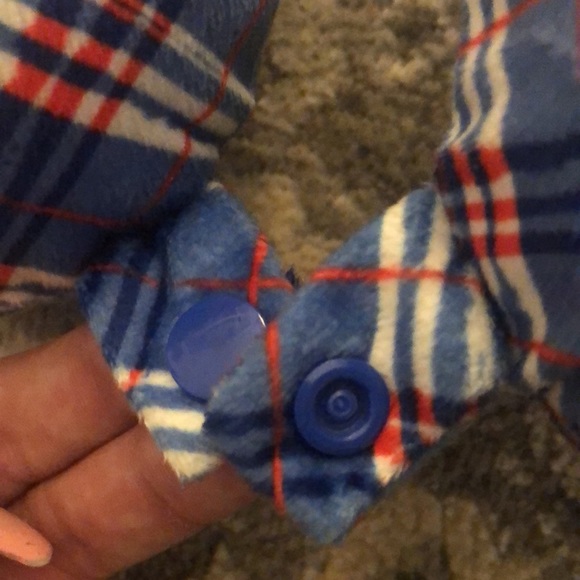 Plaid airplane pillow - Picture 3 of 3